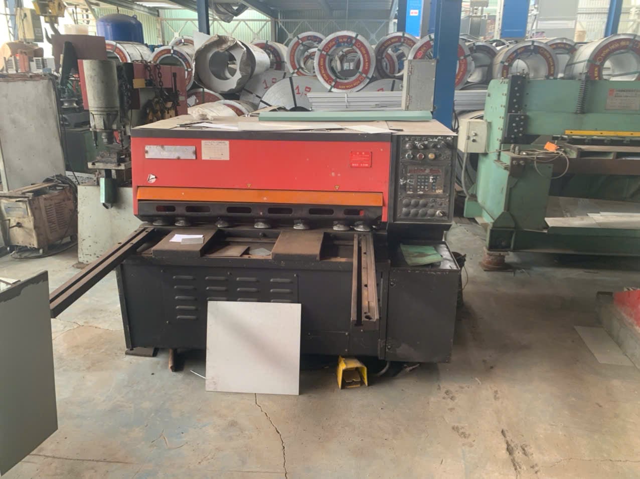 Cutting machine 3